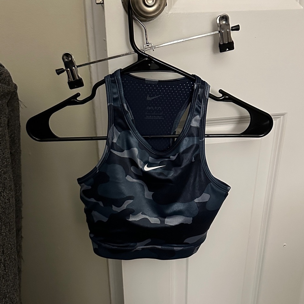 Nike camo sports bra with mesh back